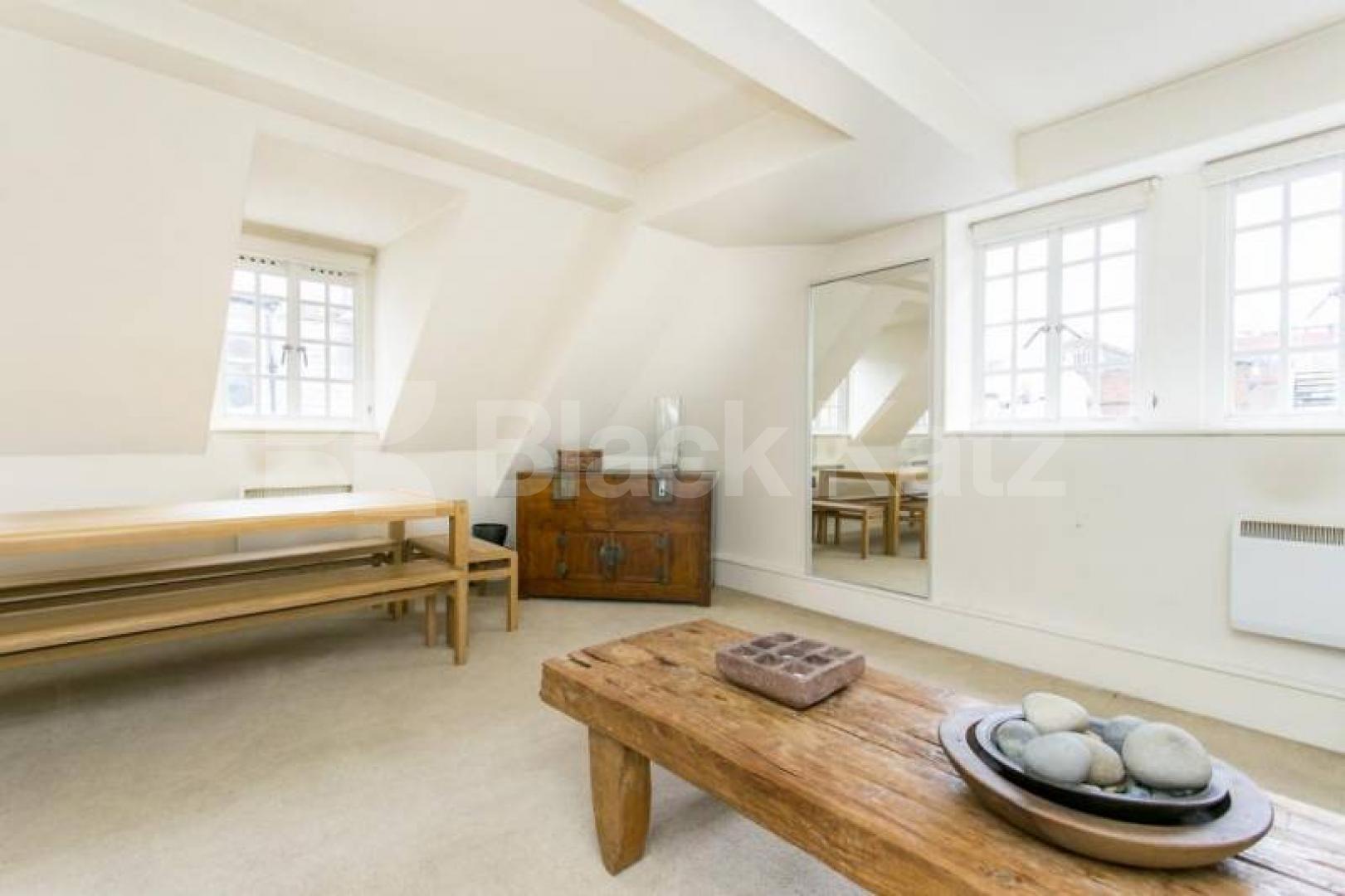 			ONE BED IN THE HEART OF SPITALFIELDS, 1 Bedroom, 1 bath, 1 reception Flat			 Widegate Street, LIVERPOOL STREET-SPITALFIELDS-SHOREDITCH
